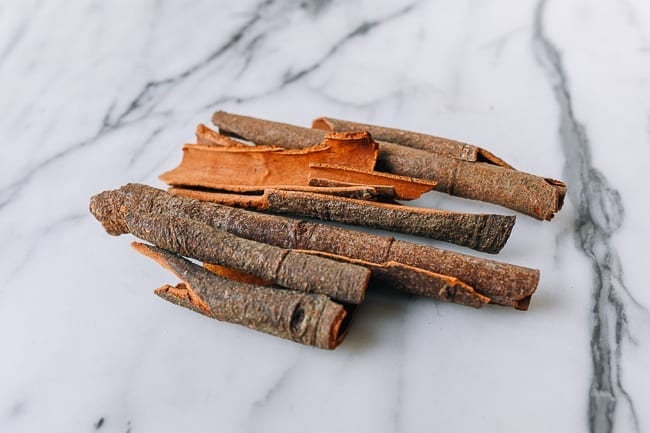 50g Cinnamon Cassia Sticks organic natural ,  Indian brand, ships from Montreal